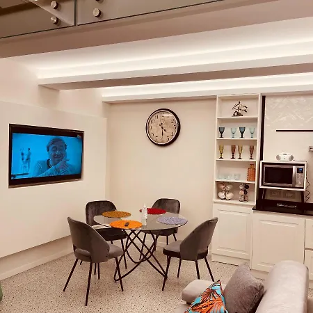 Glorizio Loft * 트로페아