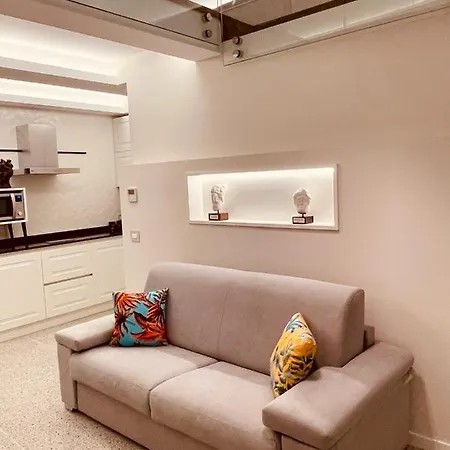Glorizio Loft 아파트 트로페아