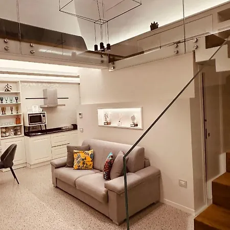 아파트 Glorizio Loft *